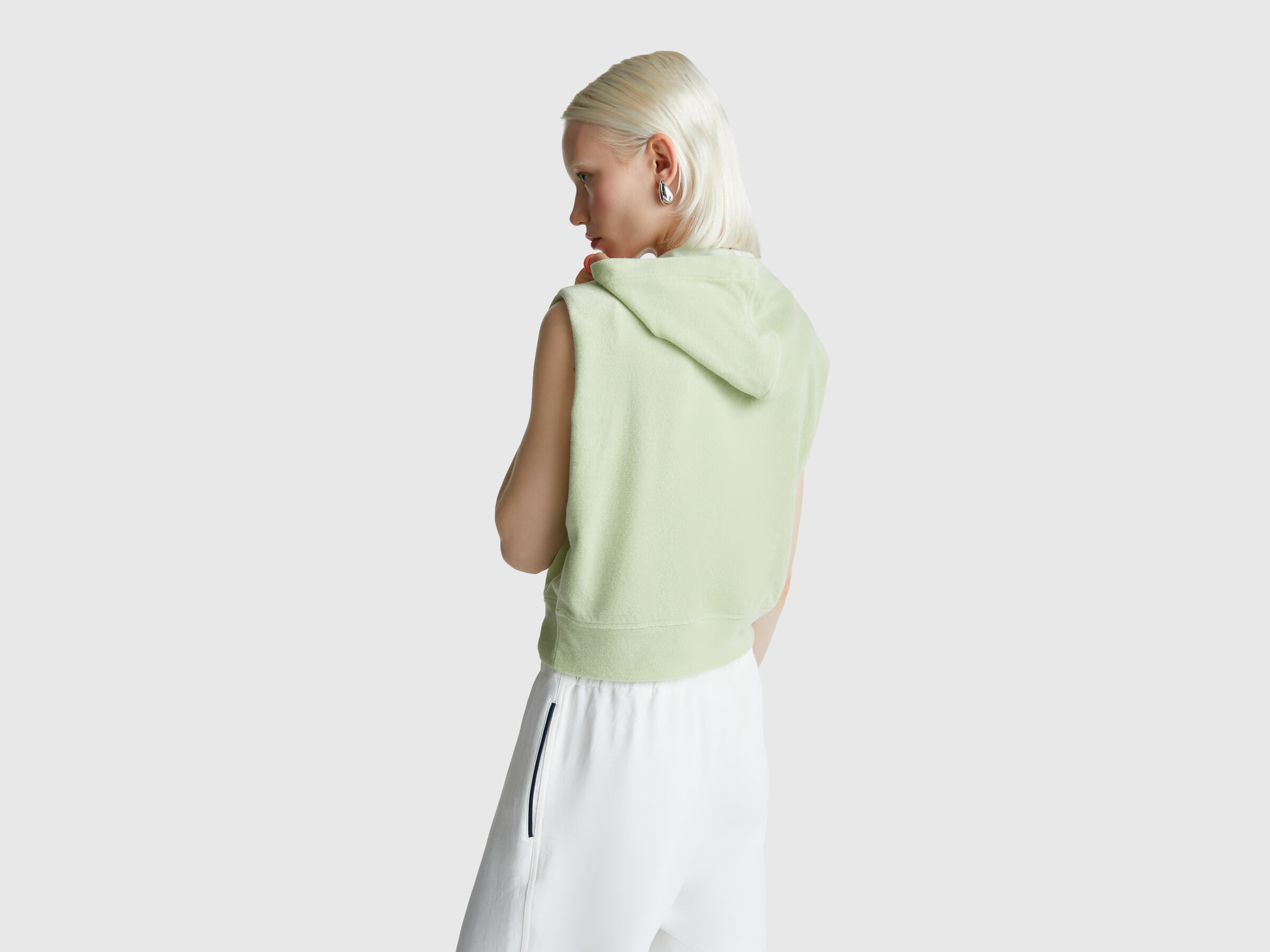 PULLOVER W/HOOD Femme image number 2